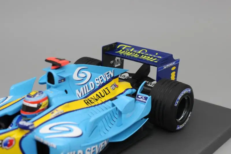 1:18 – Fernando Alonso –  Renault – 2005 Brasil Grand Prix