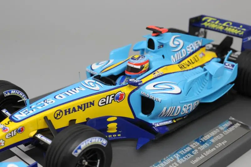 1:18 – Fernando Alonso –  Renault – 2005 Brasil Grand Prix