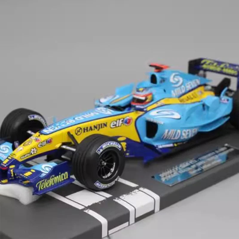 1:18 – Fernando Alonso –  Renault – 2005 Brasil Grand Prix