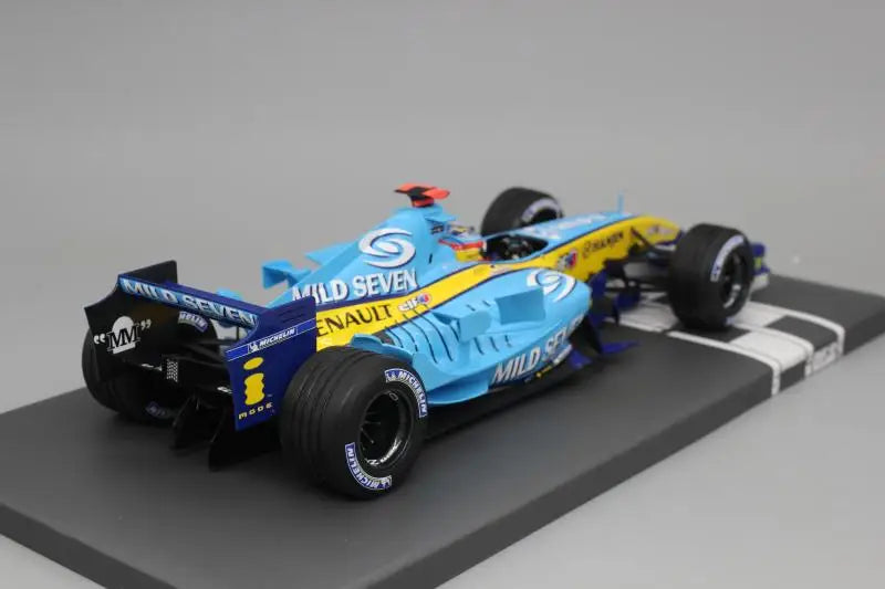 1:18 – Fernando Alonso –  Renault – 2005 Brasil Grand Prix