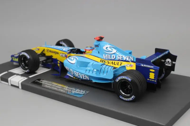 1:18 – Fernando Alonso –  Renault – 2005 Brasil Grand Prix