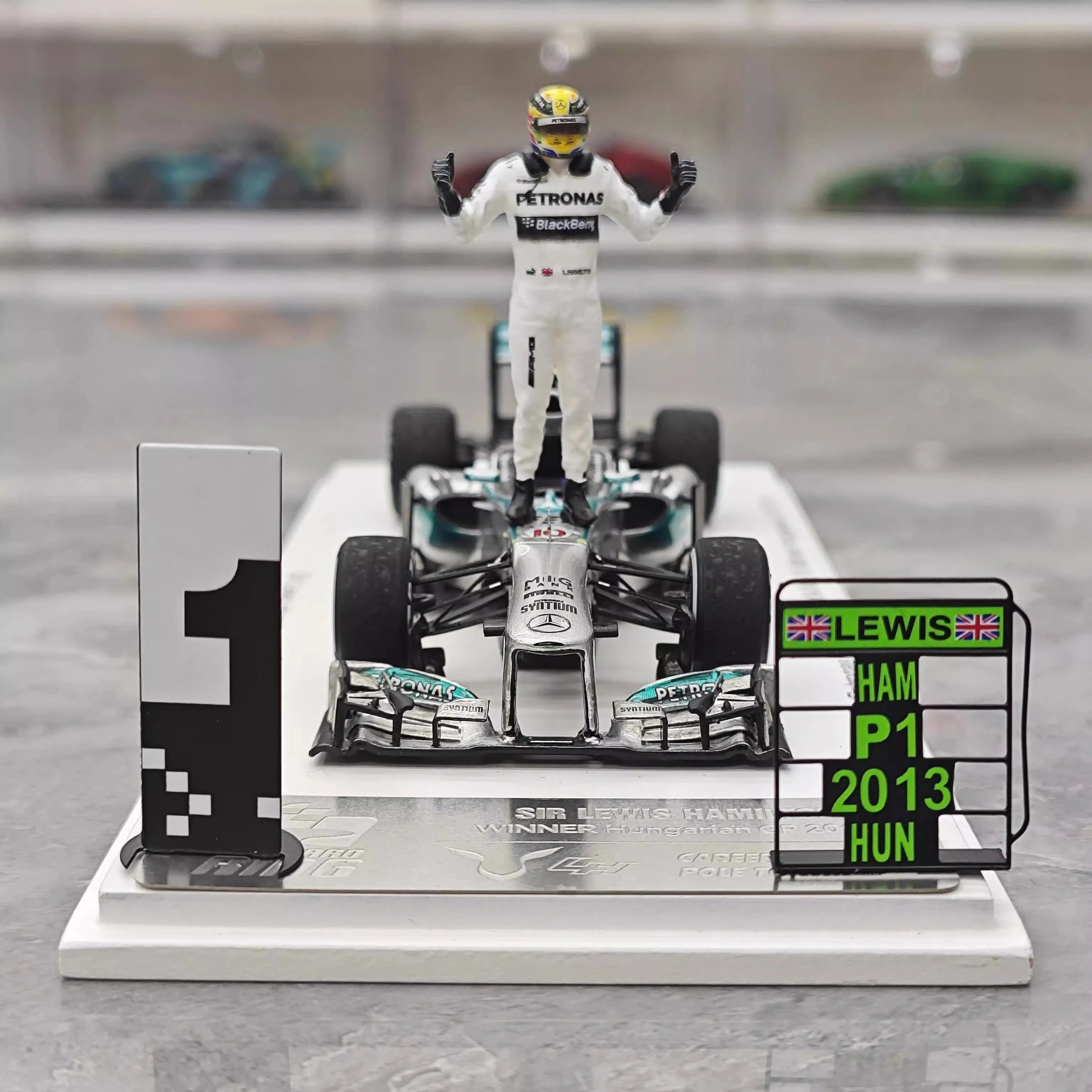 Spark 1:43 – Lewis Hamilton – AMG Petronas F1 Team – 2013 Hungary Grand Prix