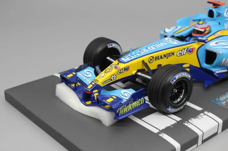 1:18 – Fernando Alonso –  Renault – 2005 Brasil Grand Prix