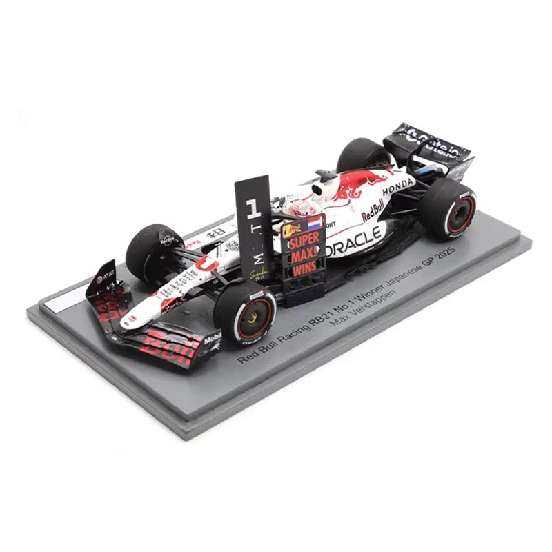 Spark 1:43 – Max Verstappen / Yuki Tsunoda – Oracle Red Bull Racing – 2025 Suzuka Grand Prix