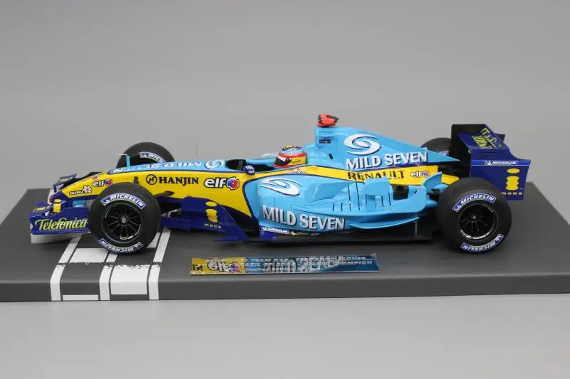 1:18 – Fernando Alonso –  Renault – 2005 Brasil Grand Prix
